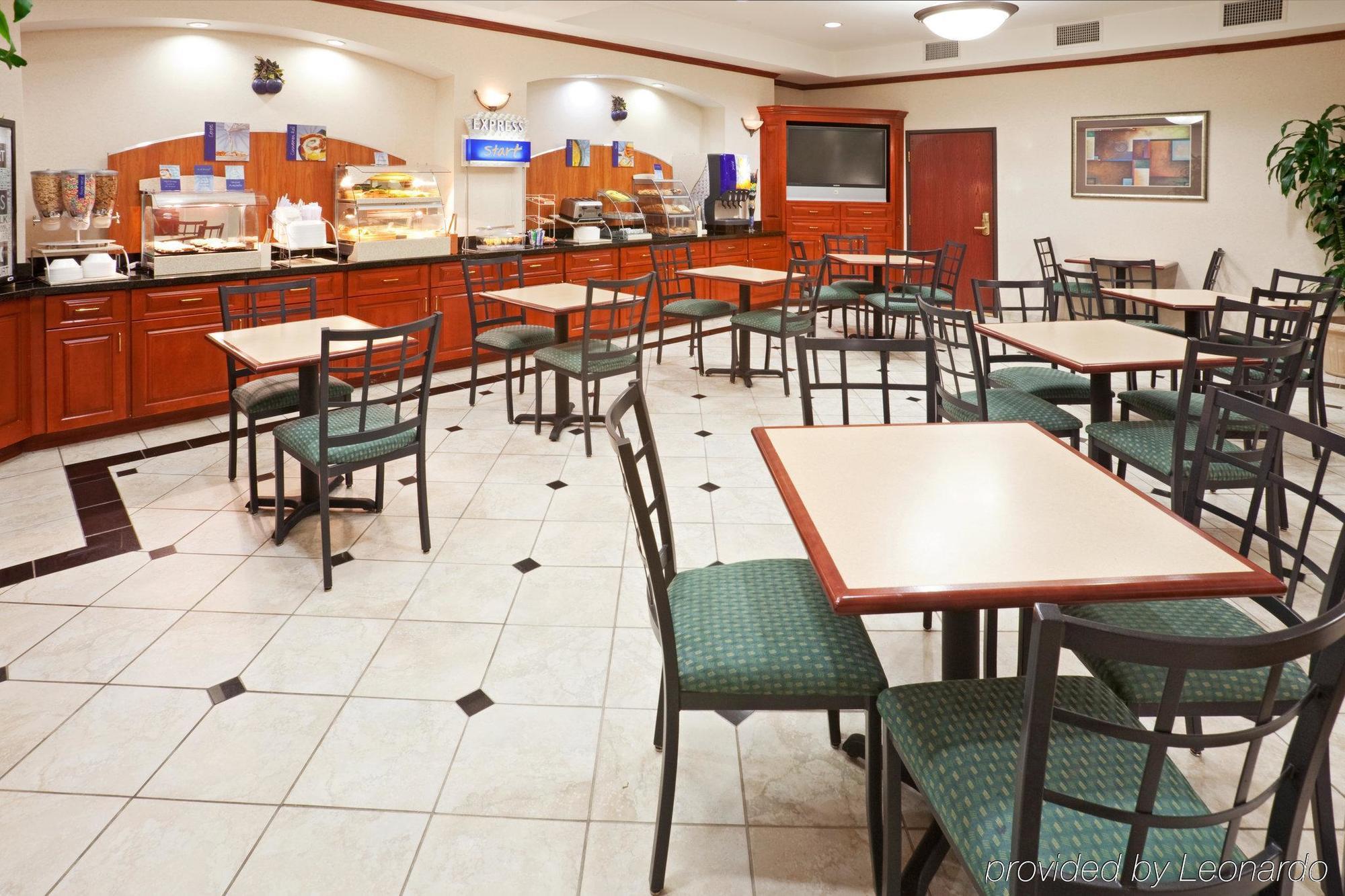 Holiday Inn Express Hotel & Suites Dallas - Grand Prairie I-20 By Ihg Zewnętrze zdjęcie